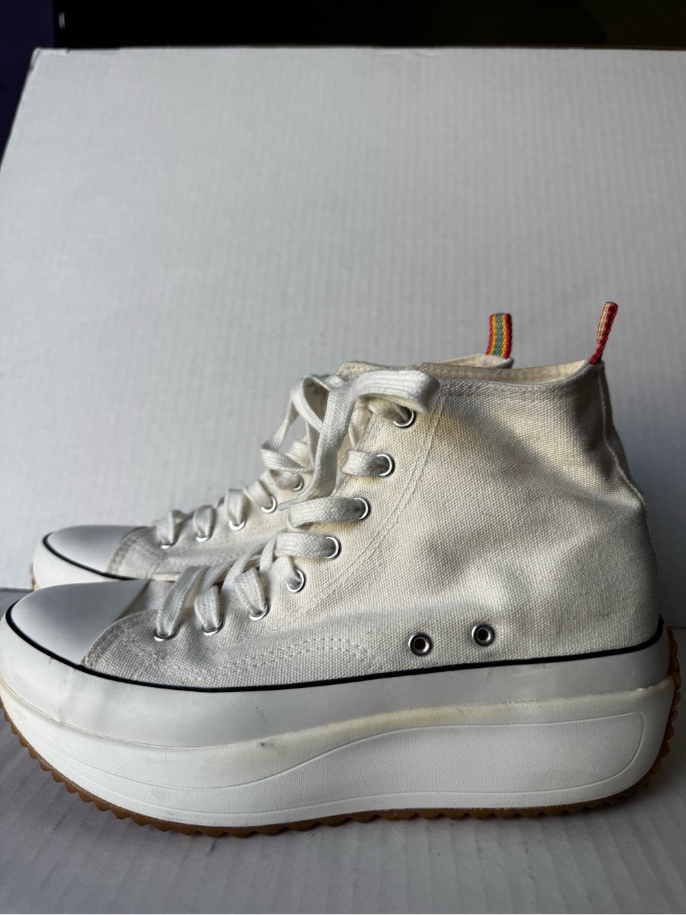 Madden Girl Winnona White Canvas High Top Platform Sneaker Women's Size 10 Y2K